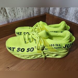 Women's  Athletic Shoes: Lightweight, Soft Sole, Breathable Mesh Sneakers